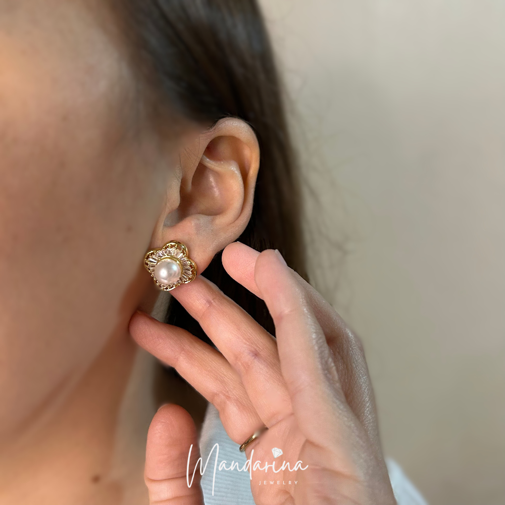 Arete flor de perla