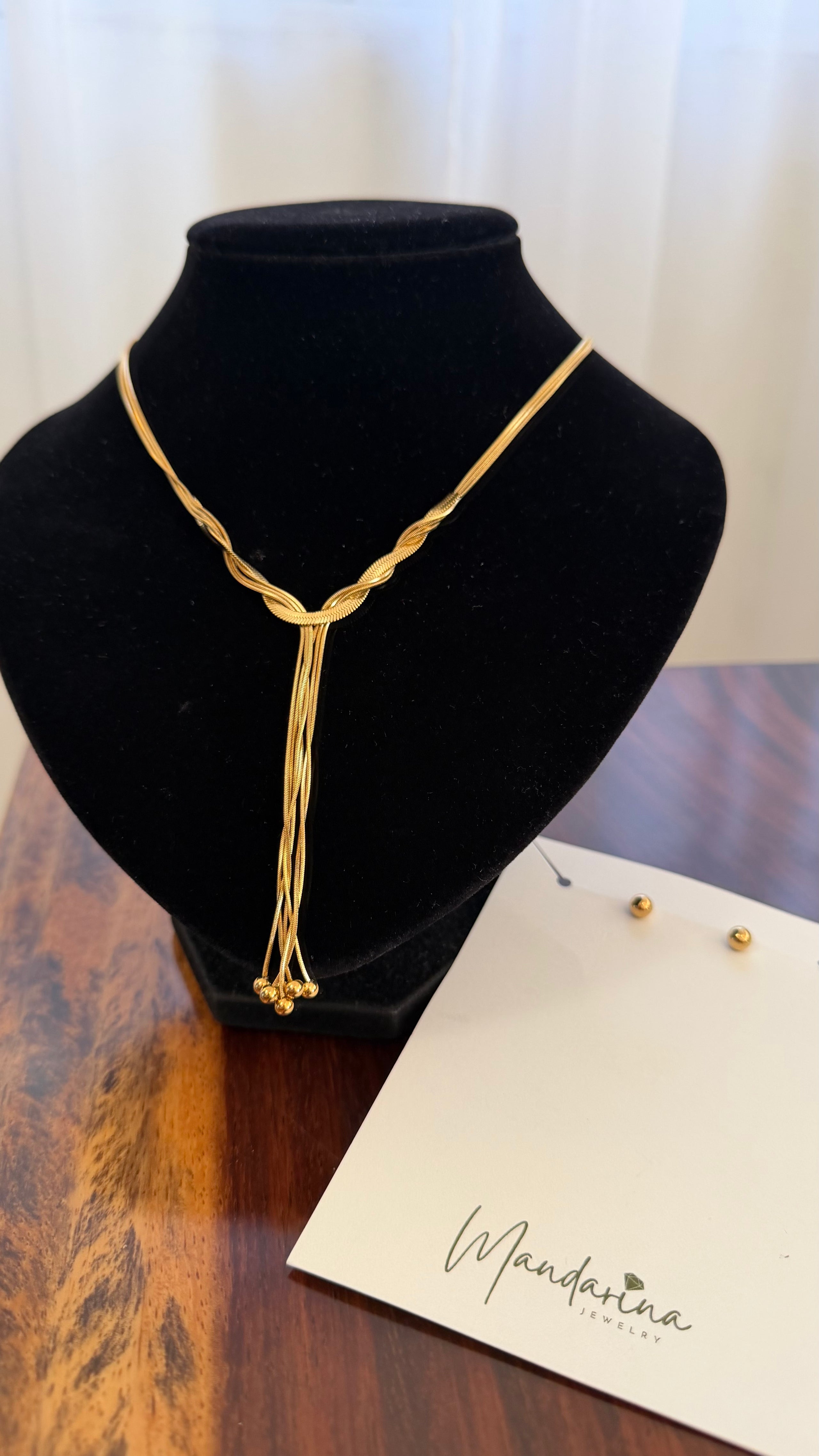 Collares