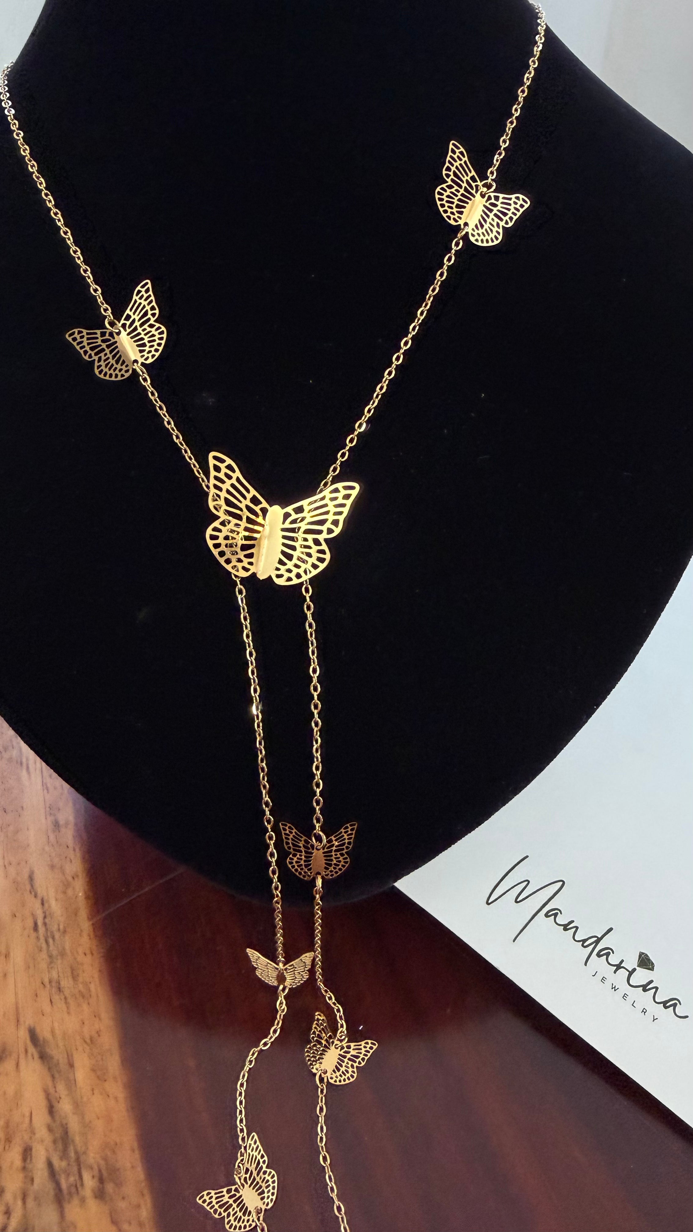 Collar mariposa