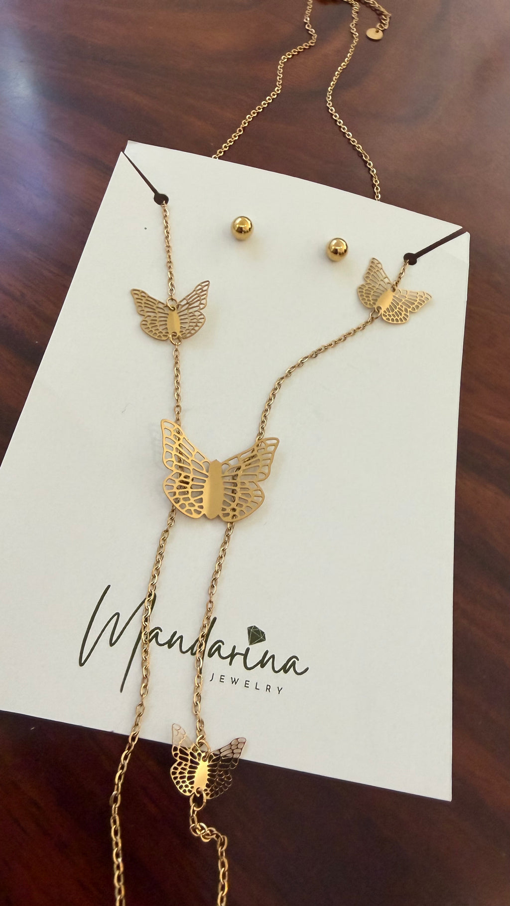 Collar mariposa