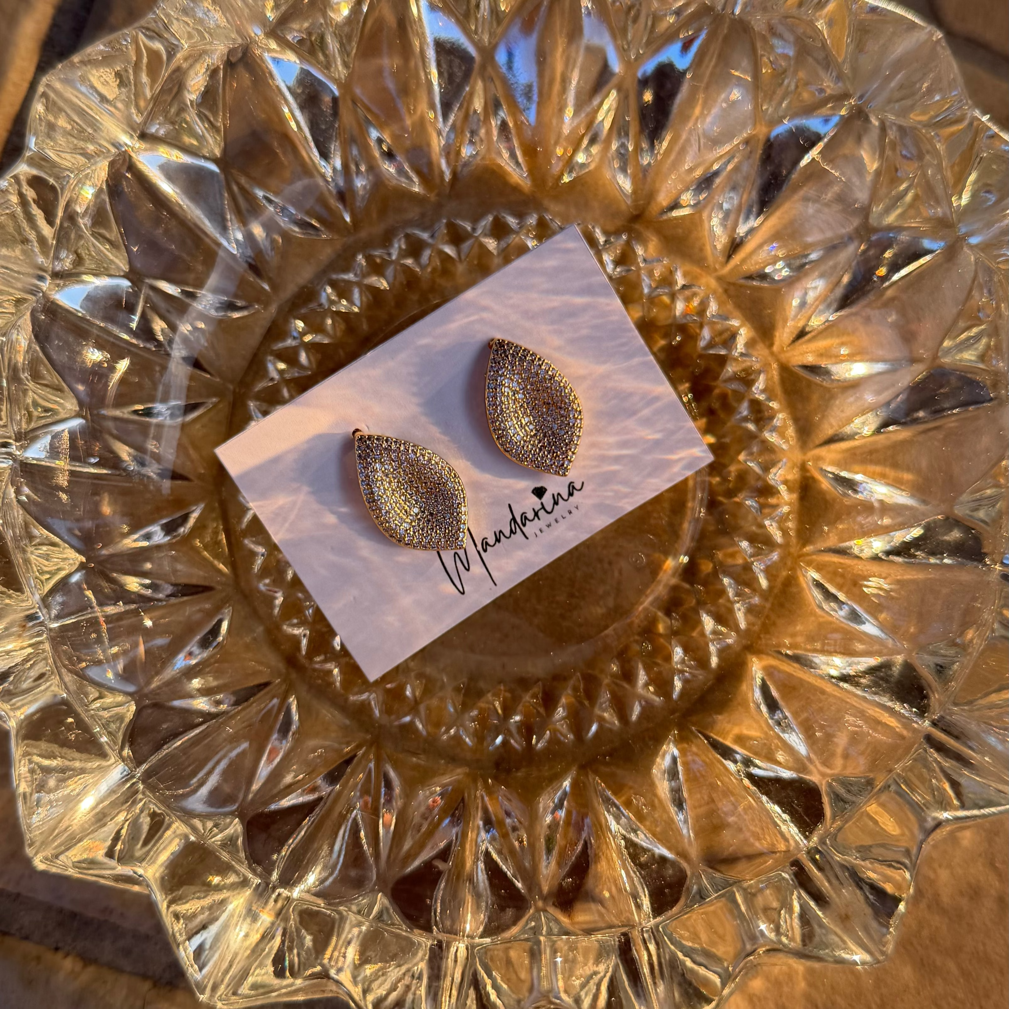 Golden leaf