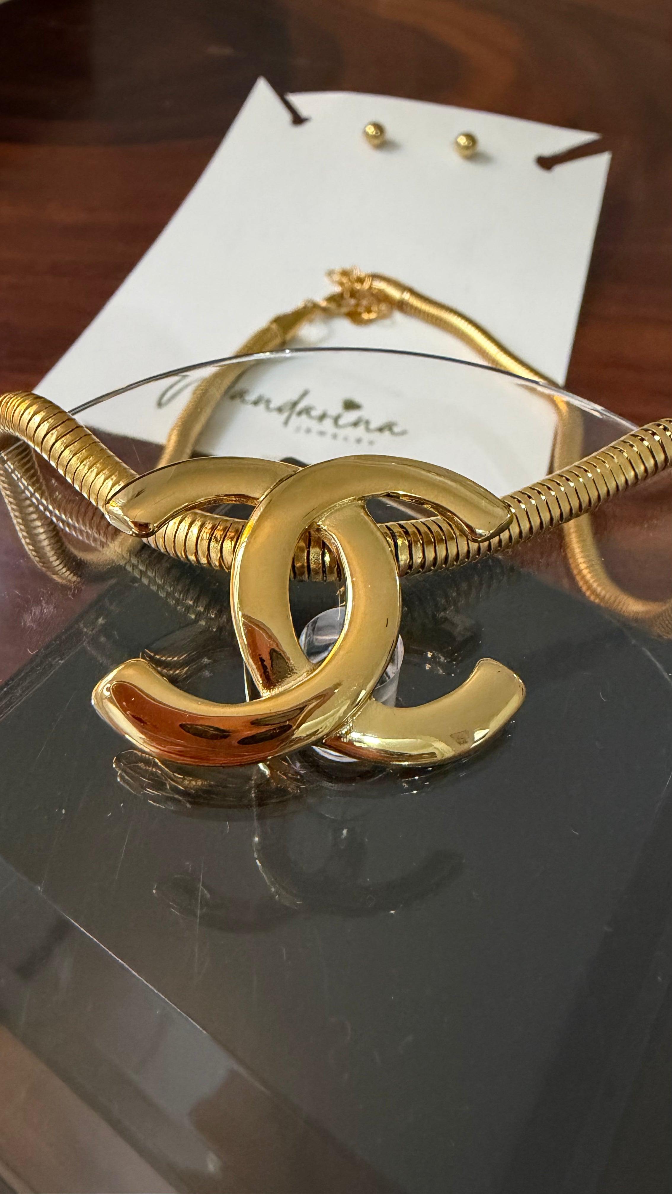 Collar tipo chanel