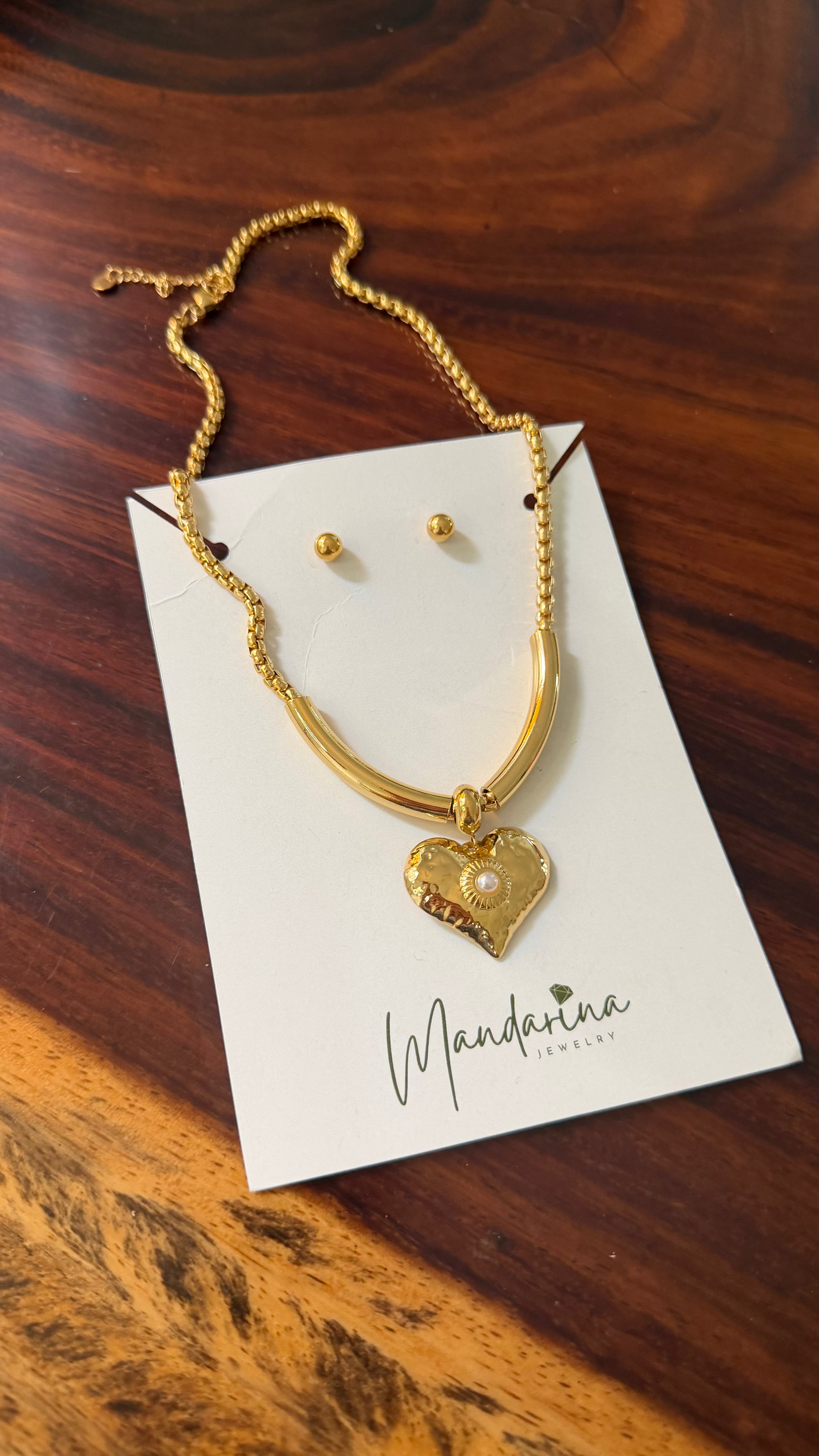 Set corazón dorado